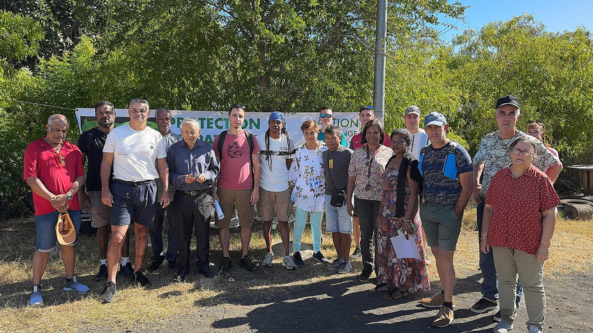 Savane : Le pays se fait sans nous. Savane : Le pays se fait sans nous.